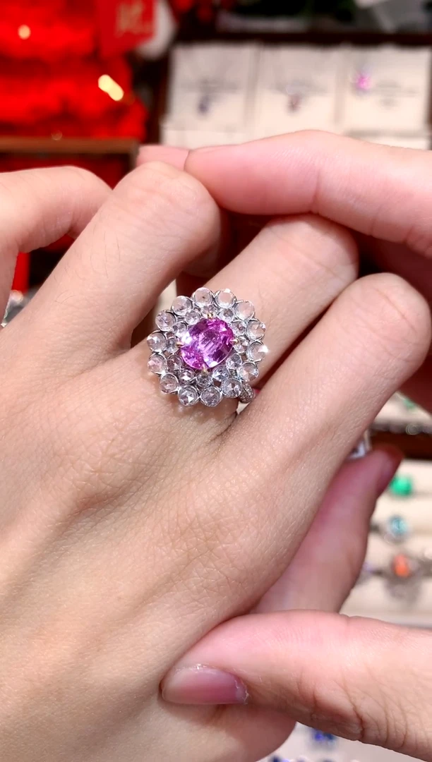 【闪购商品】彩色蓝宝石戒指18K金镶嵌1.57ct/天然宝石/七天无理由