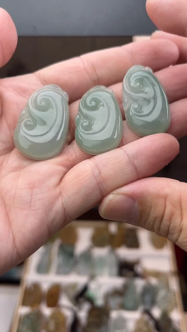 颈饰未镶嵌翡翠天然翡翠多样性发其一