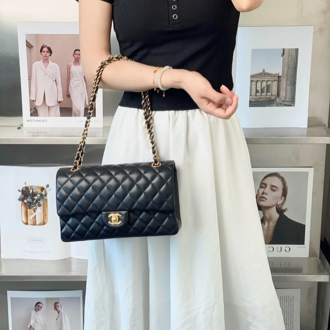 99新 Chanel/香奈儿 香奈儿cf中号黑金羊单肩包/甄选