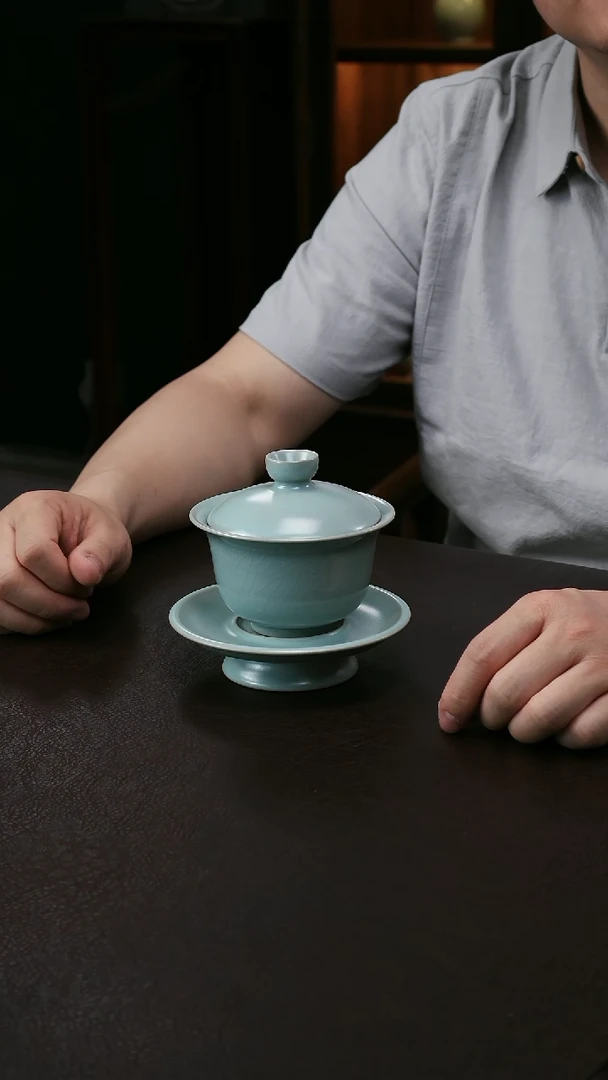 其他李布托微微瑕高足元宝盖碗31