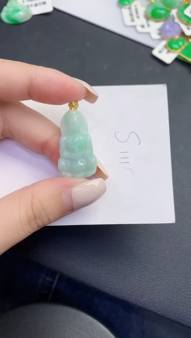 颈饰未镶嵌翡翠缅甸天然翡翠A货