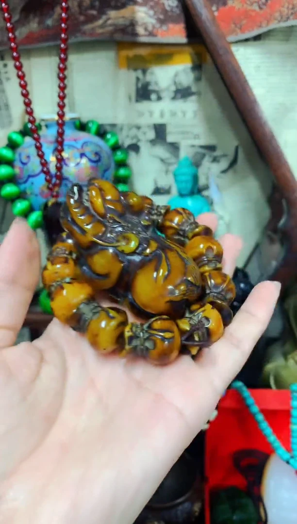 未镶嵌蜜蜡裸石主播推荐主播推荐