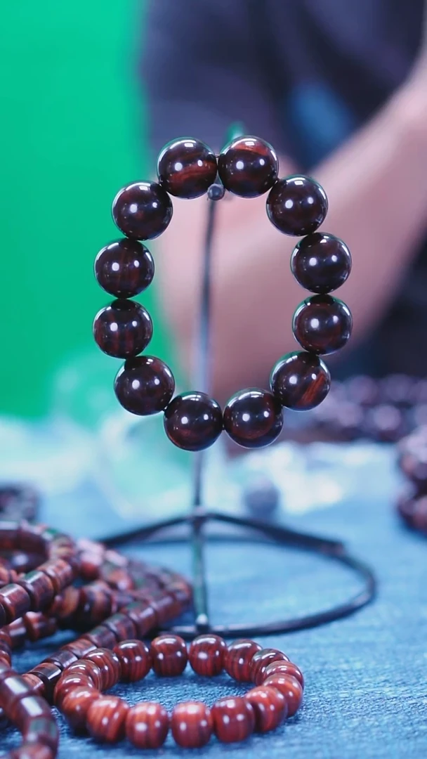 黄花梨/降香黄檀海南黄花梨帝王紫土埋沉水2.0手串（56克以上）