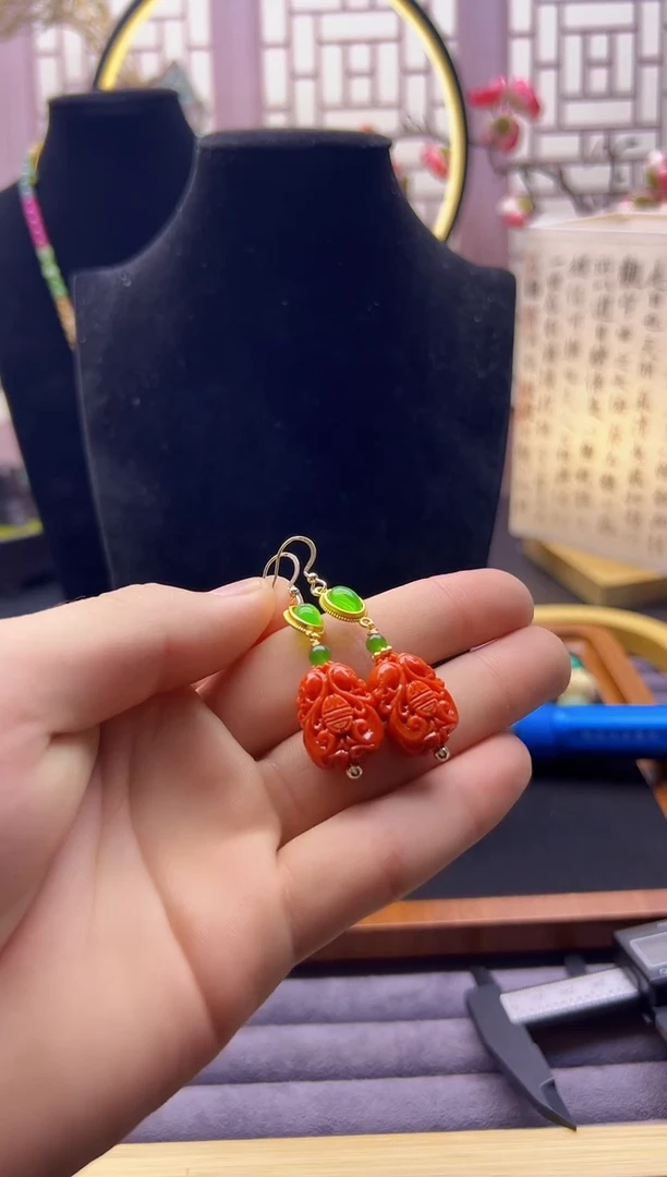 【闪购商品】玛瑙/玉髓耳钉14K金镶嵌E149