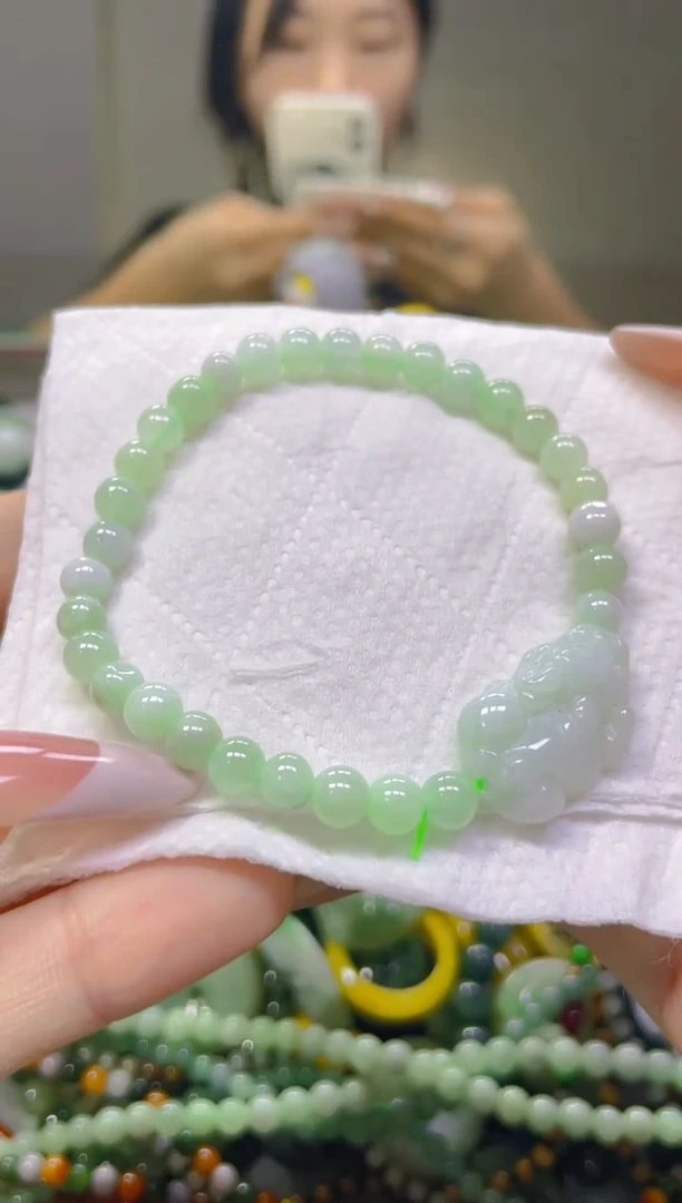 翡翠未镶嵌颈饰5MM/J/翡翠A货一图一物