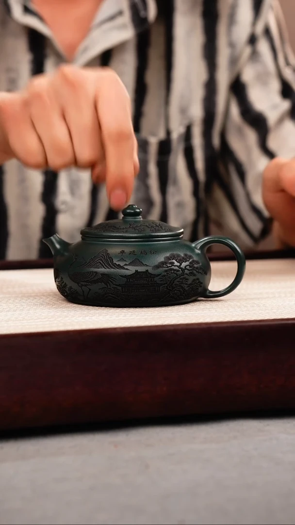 茶壶紫砂九龄君子兰 寒江 山水