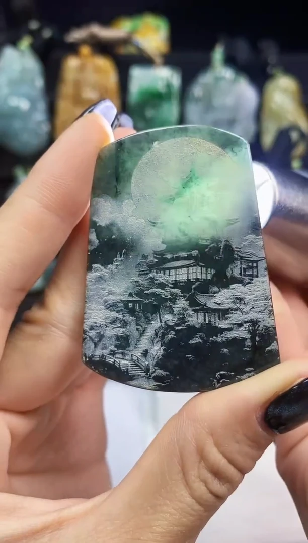 翡翠未镶嵌颈饰翡翠A货