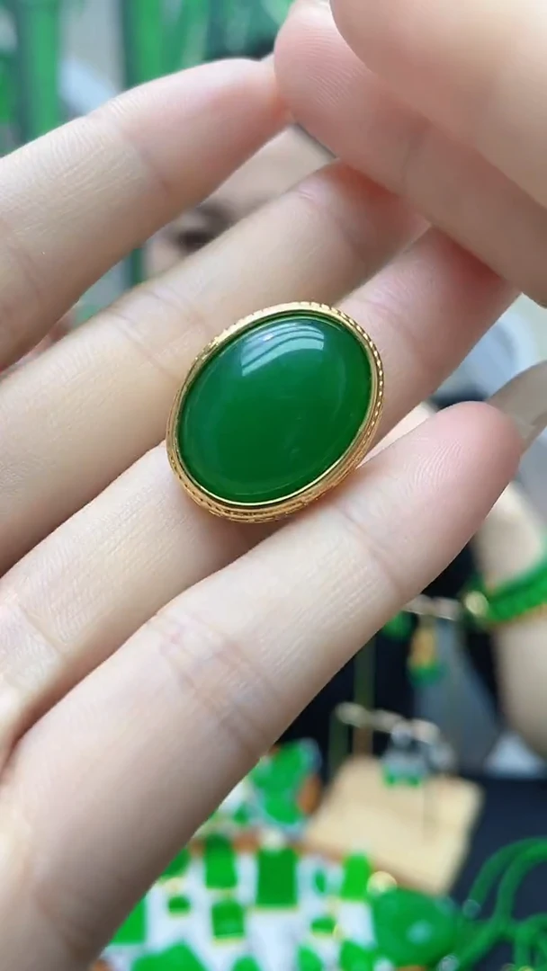 14K金镶嵌戒指翡翠J010