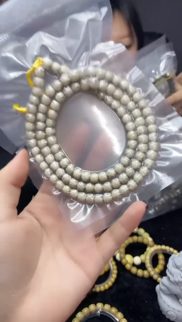 星月菩提手串Y35/2 108 7X6