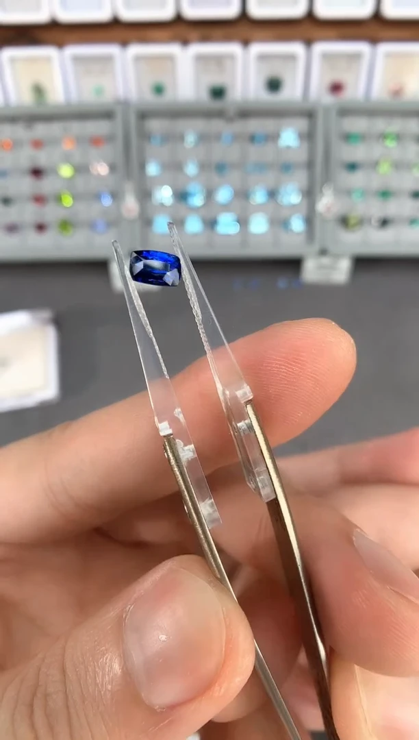 【闪购商品】定制蓝宝石裸石未镶嵌1.09ct