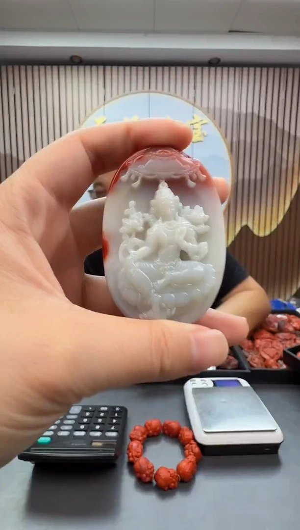 未镶嵌雕刻南红玛瑙042ZB1114产品一个