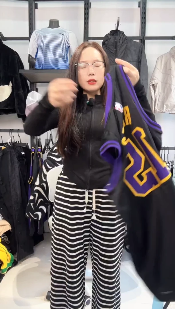 2479编码  瑕疵直播间过款为准 尺码170