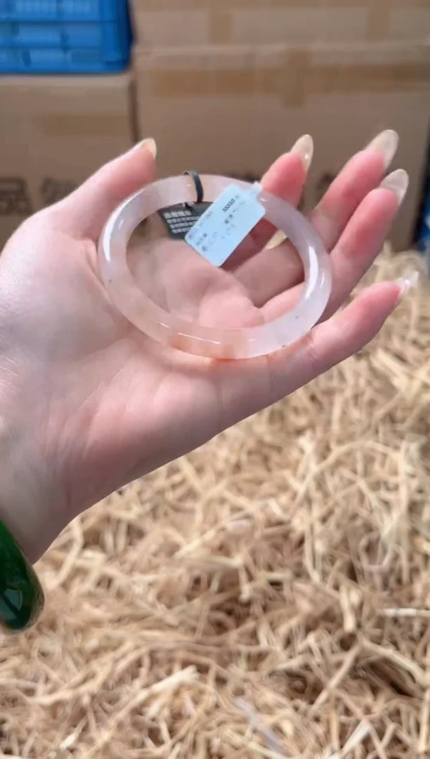 未镶嵌手镯石英质玉J-1364