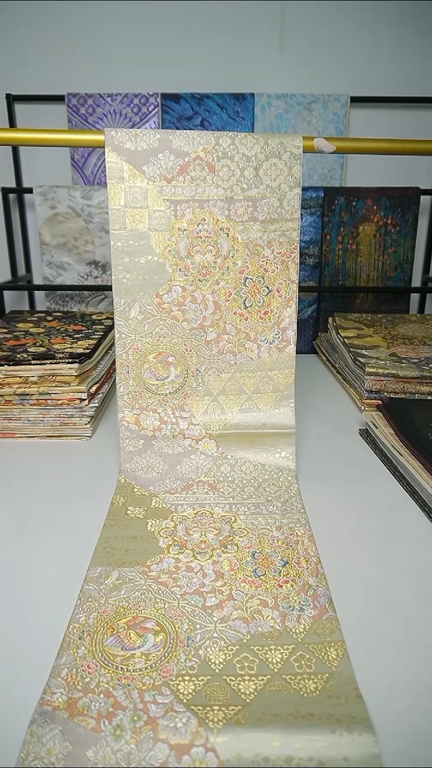 织绣织锦48宝象花