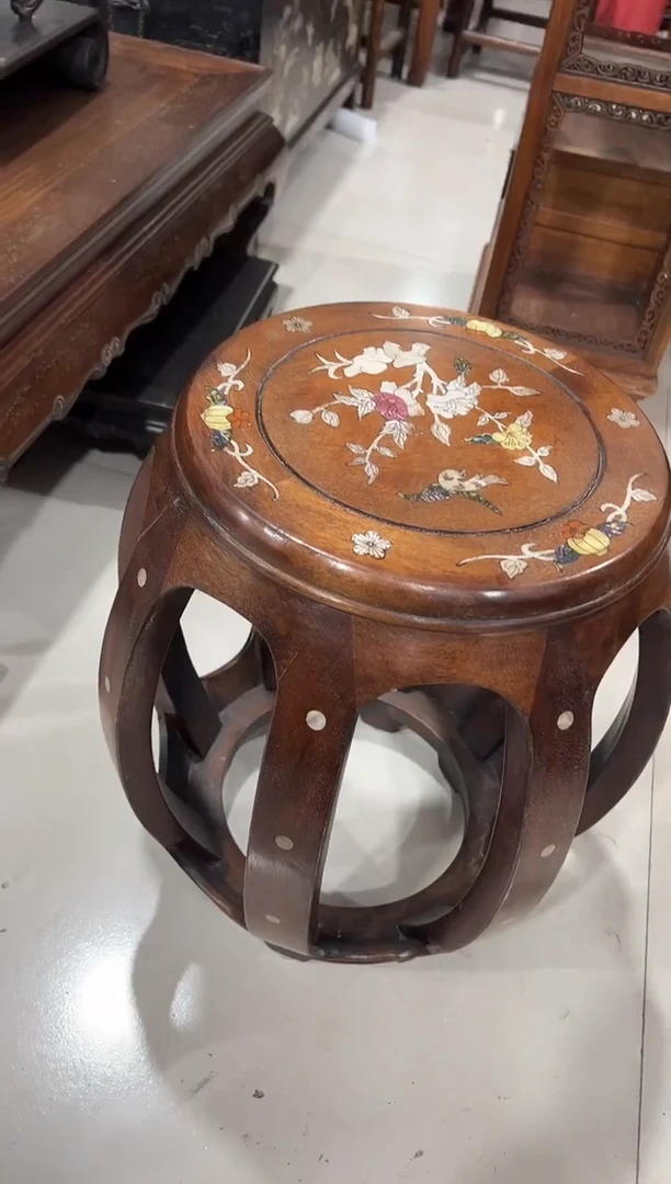 花梨木八足螺钿鼓凳