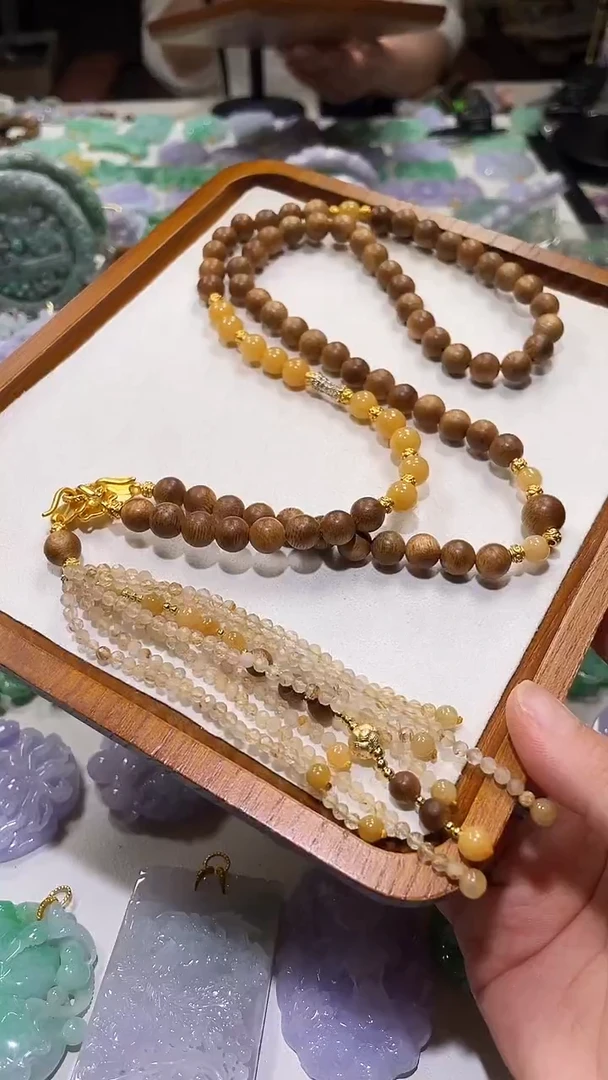 翡翠未镶嵌颈饰项链