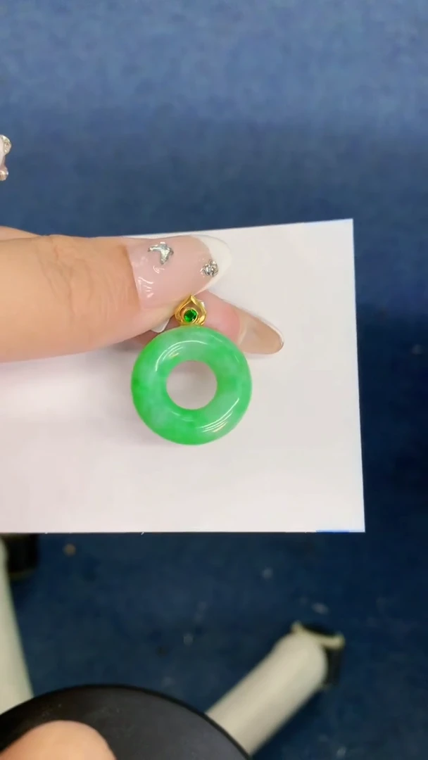 翡翠18K金镶嵌吊坠(不含链)1