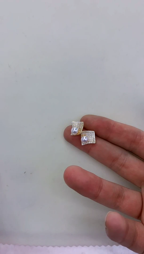 银S925镶嵌饰品海水珍珠设计款耳饰