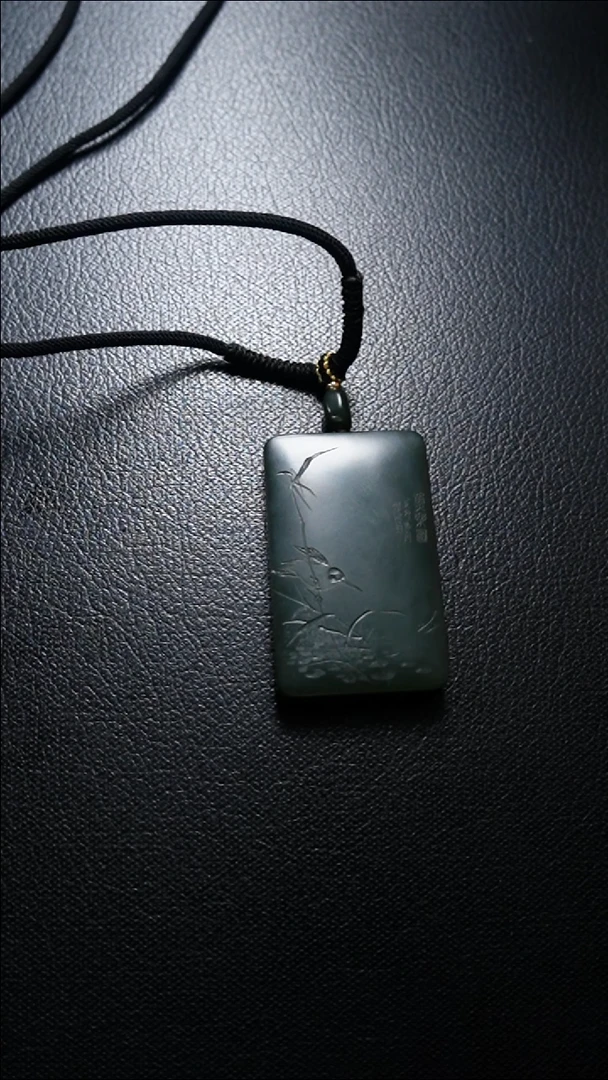 【闪购商品】和田玉颈饰未镶嵌无事牌