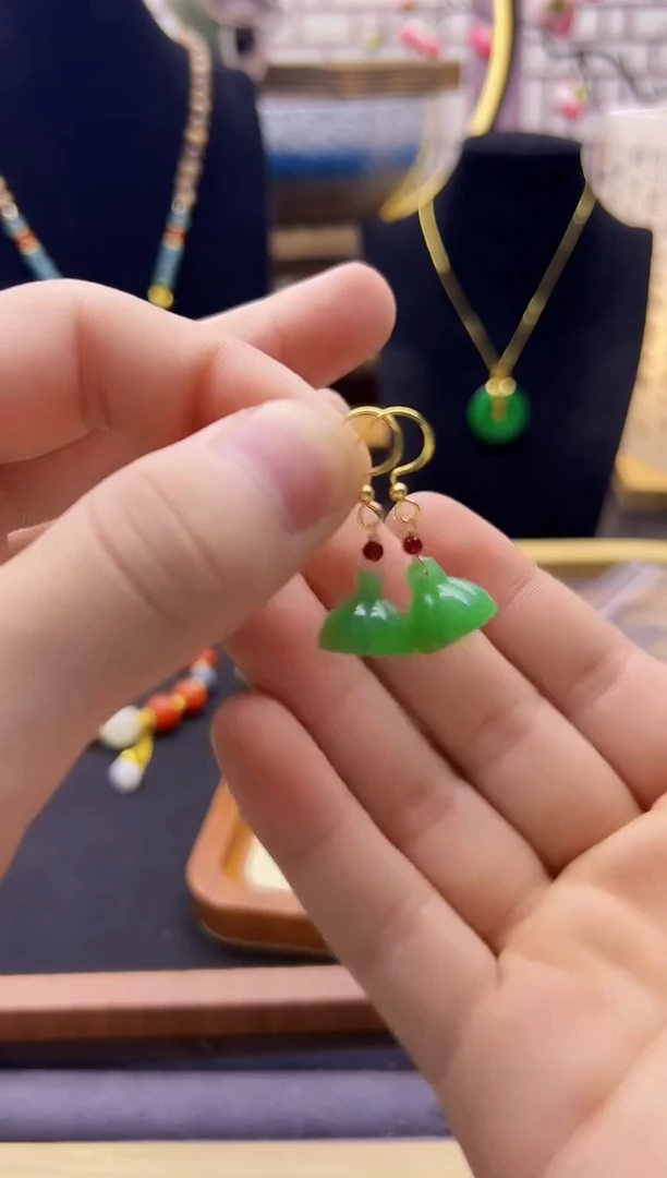 【闪购商品】和田玉耳饰14K金镶嵌E59