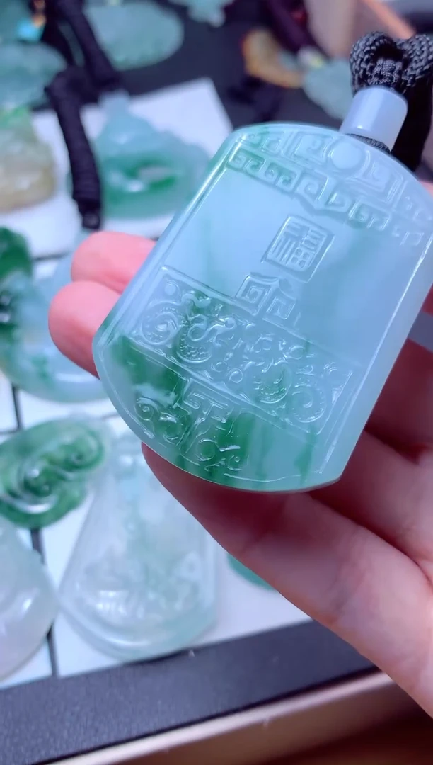颈饰未镶嵌翡翠天然A货翡翠
