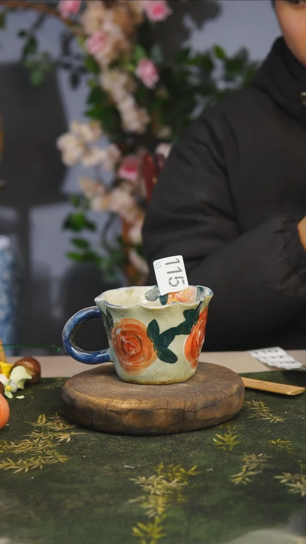 【闪购商品】3景德镇釉下彩油画小花瓶115