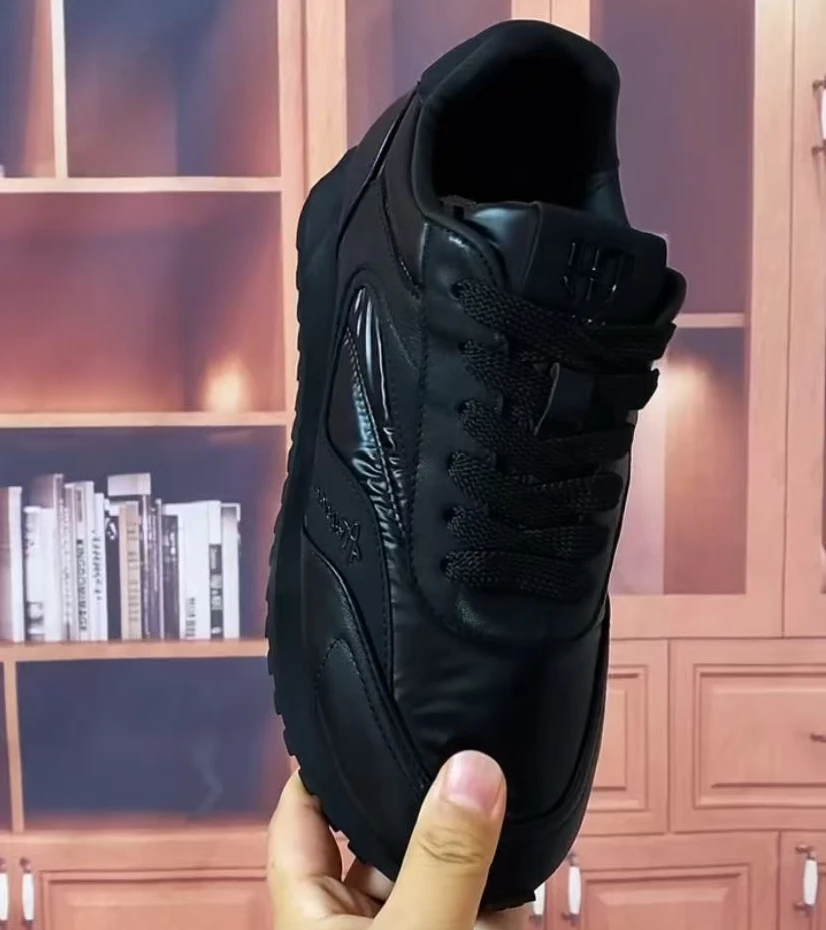 新款高品质皮拼科技布休闲百搭男鞋