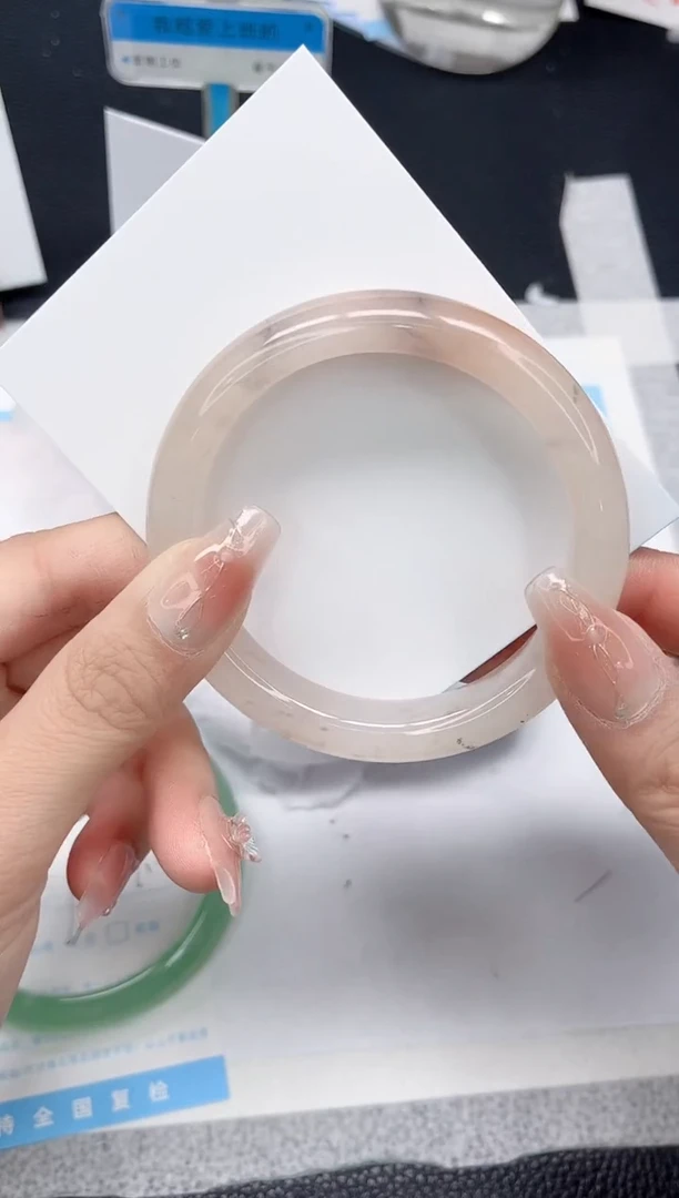 未镶嵌手镯石英质玉71-58