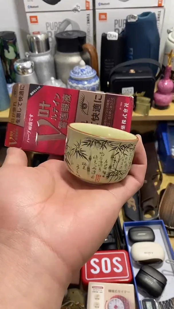 手工艺品琉璃L*闪购商品如图所示