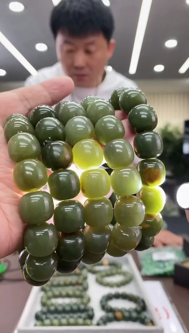 【闪购商品】透闪石质玉河磨玉手串未镶嵌多样式发货随机发一