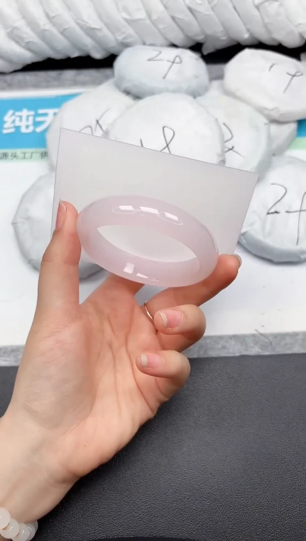 未镶嵌手镯石英质玉138-52.8