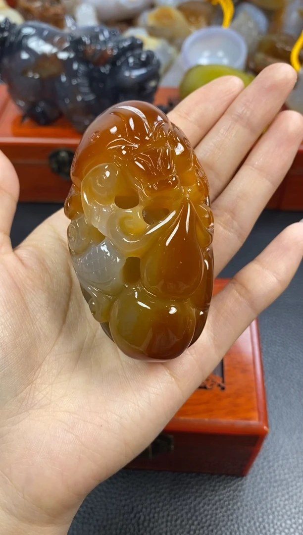 未镶嵌手把玛瑙/玉髓青**A1