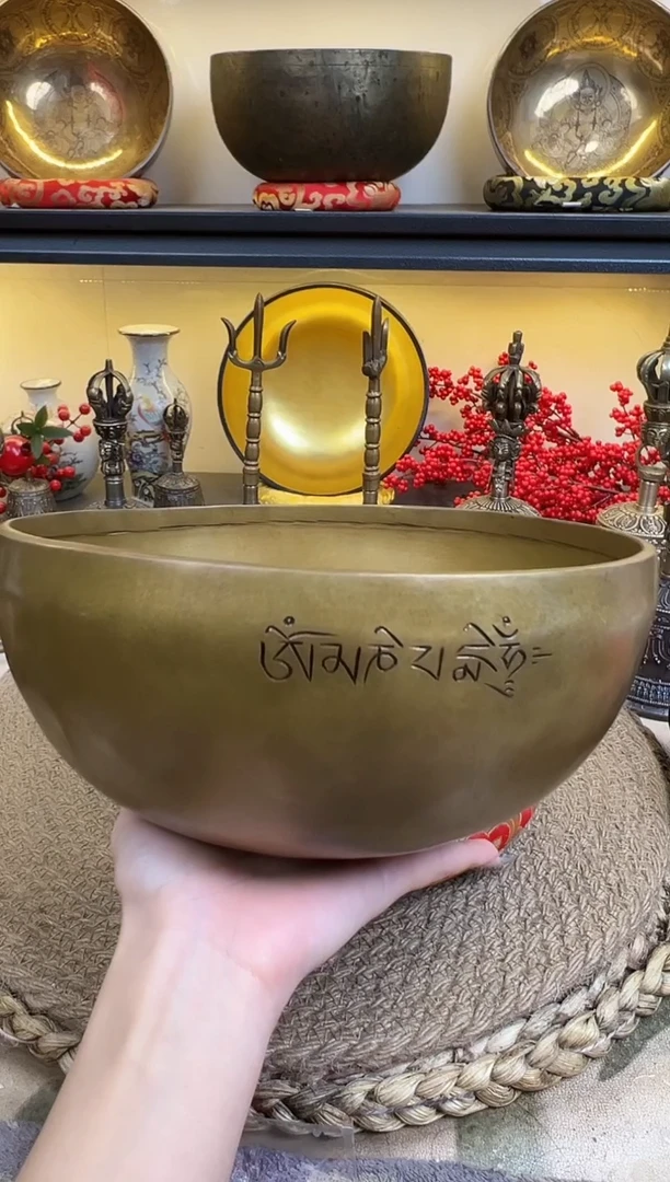 小*山悄悄拍师姐 底底价