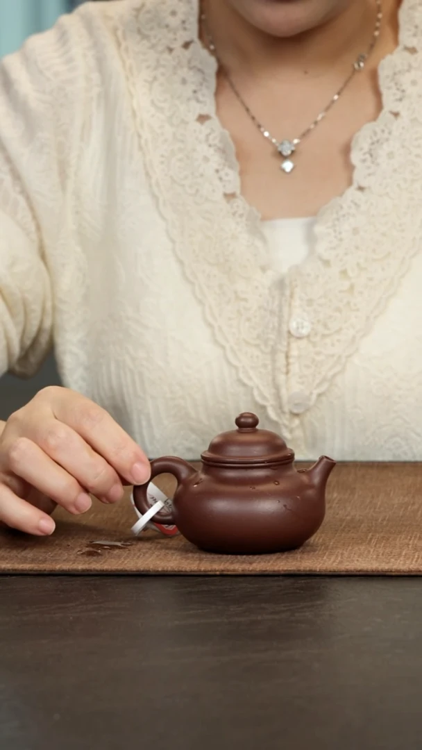 茶壶紫砂容天老紫泥110cc