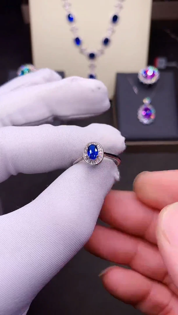 戒指蓝宝石银S925镶嵌·····