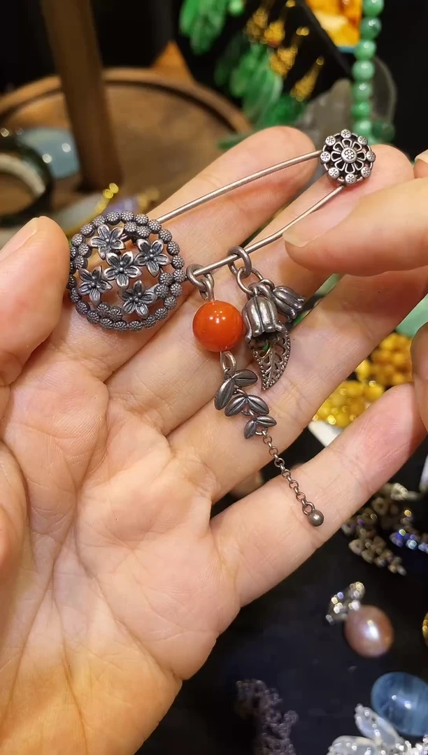 非金属无复古胸针