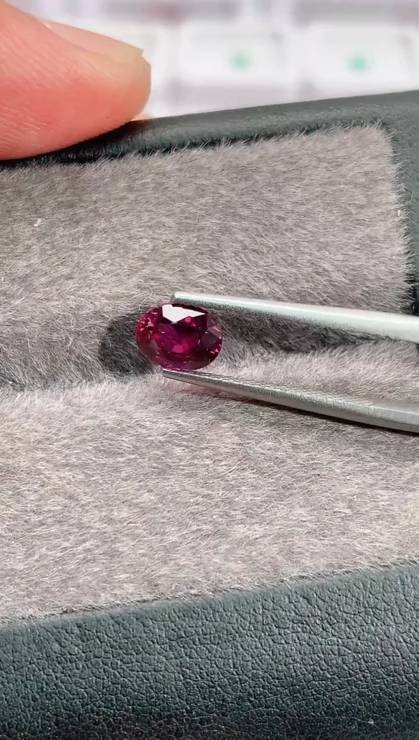 裸石蓝宝石1.38-3500天然蓝宝石