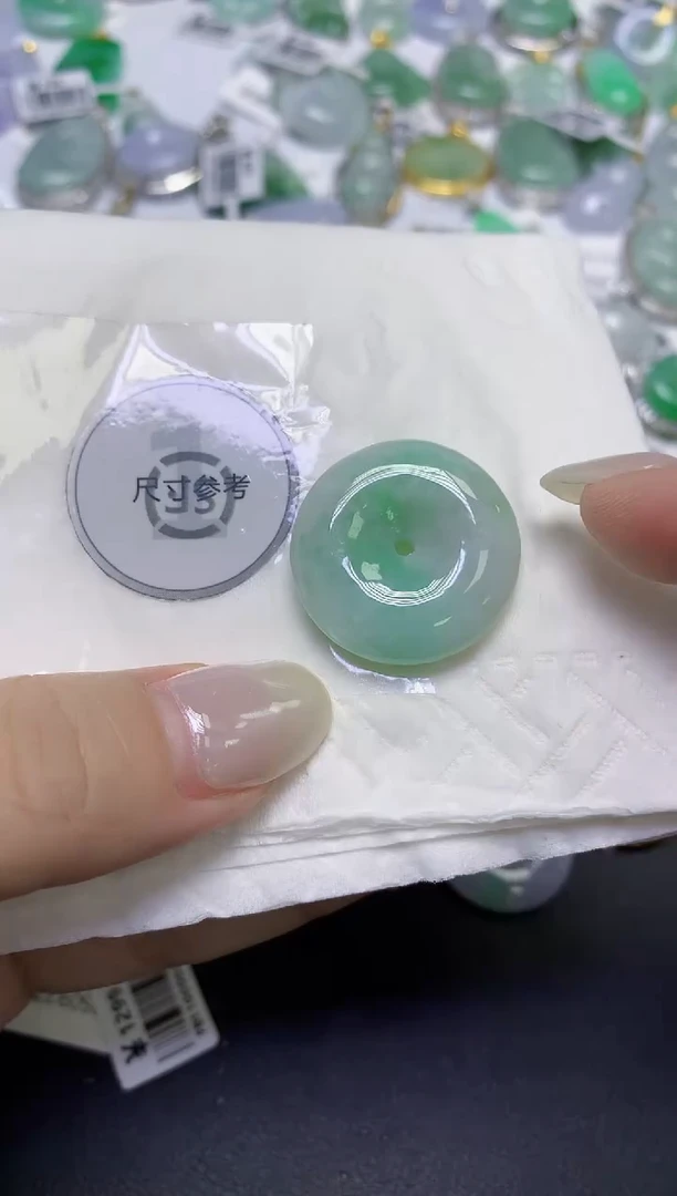 颈饰未镶嵌翡翠天然缅甸翡翠A货百元以上9元证书费自理