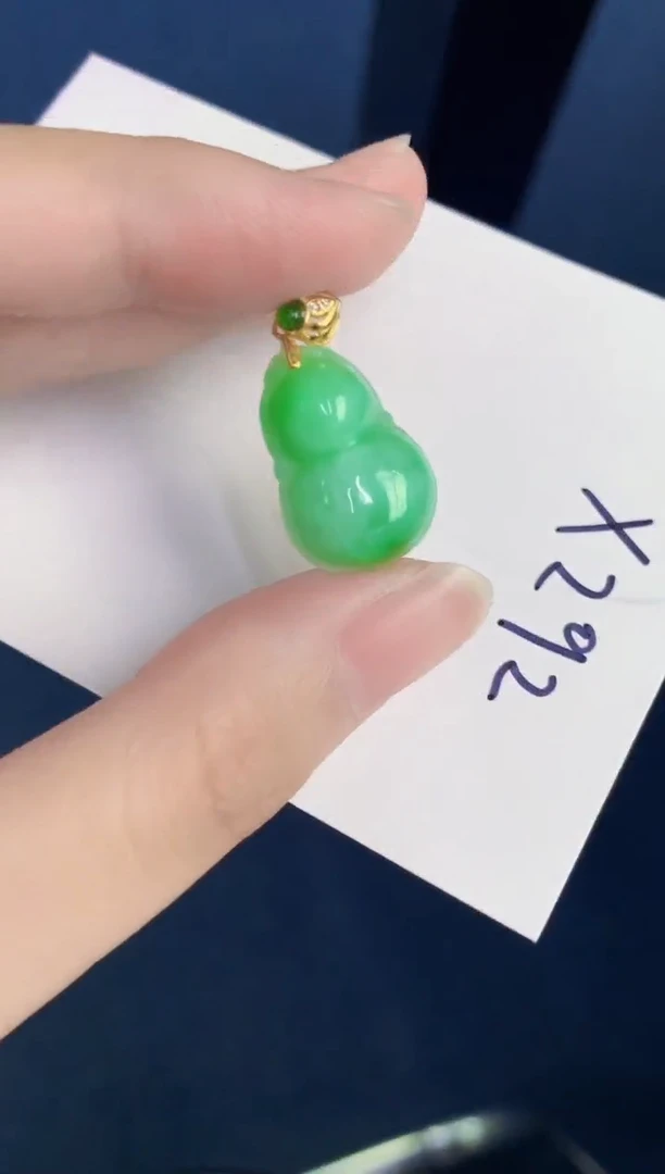 颈饰未镶嵌翡翠天然翡翠缅甸A货