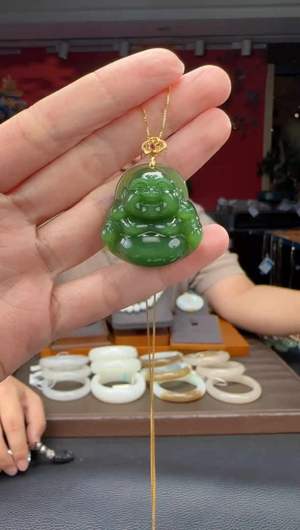 和田玉18K金镶嵌颈饰碧玉猫佛公