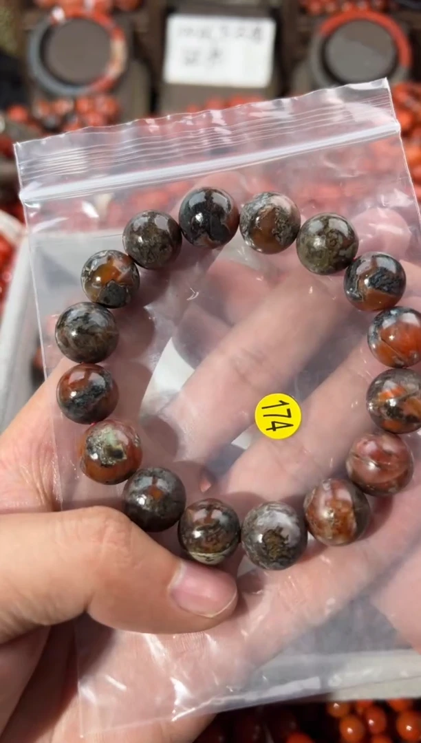 未镶嵌手镯南红玛瑙13