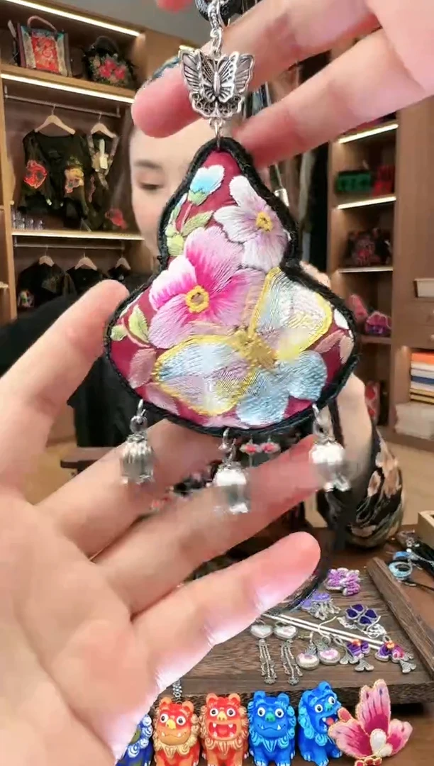 【闪购商品】织绣127黔东南苗族刺绣