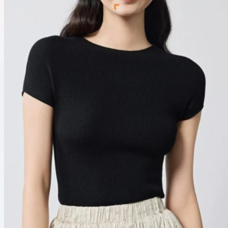 2025新款18针精纺扬子纱圆领一线成衣