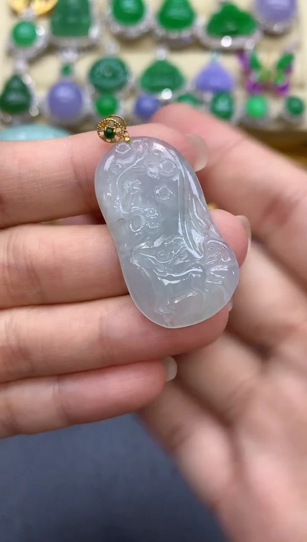 颈饰18K金镶嵌翡翠19-中国好珍宝