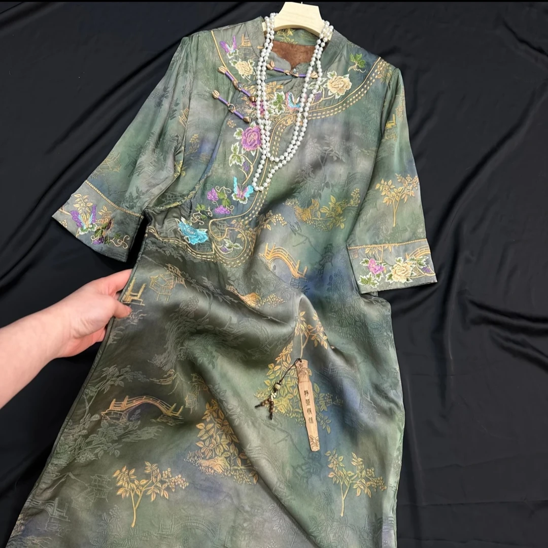 [宫阙]2025新款刺绣香云纱连衣裙女透气舒适裙子女