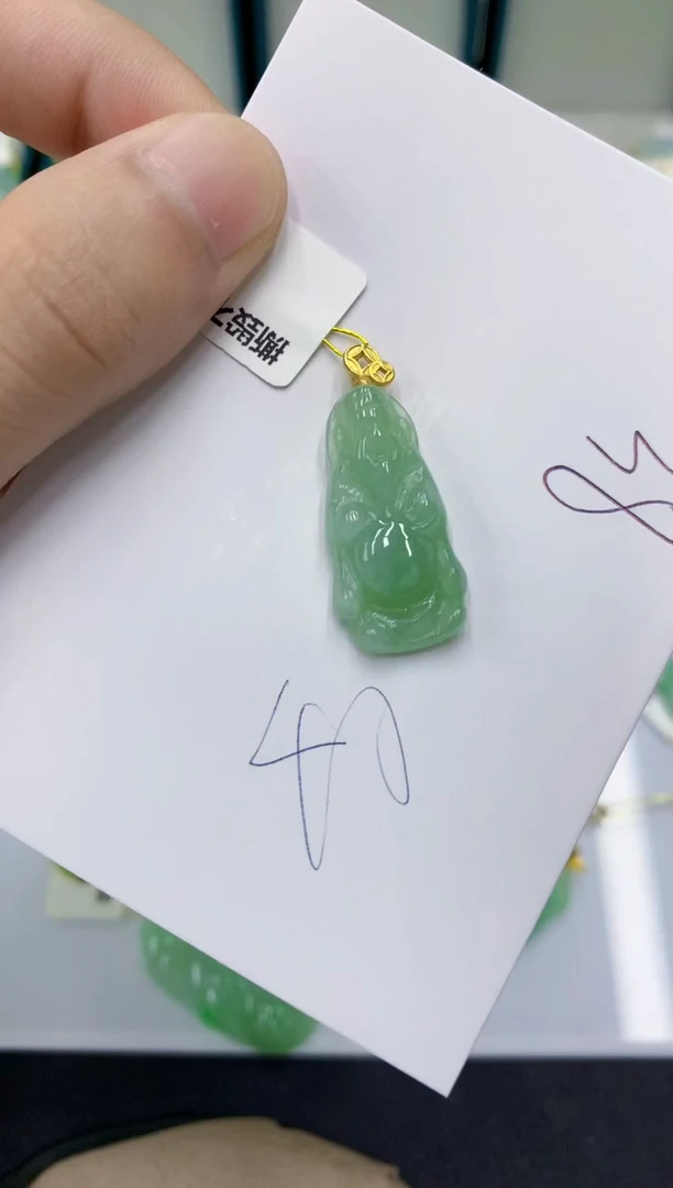 颈饰未镶嵌翡翠翡翠
