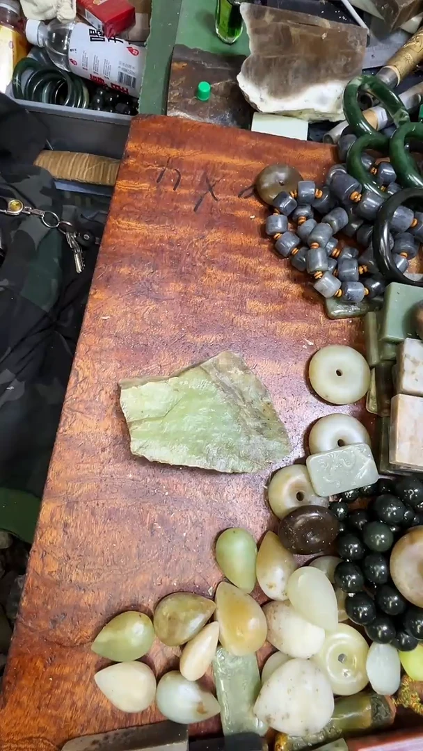 未镶嵌和田玉珠宝半成品1