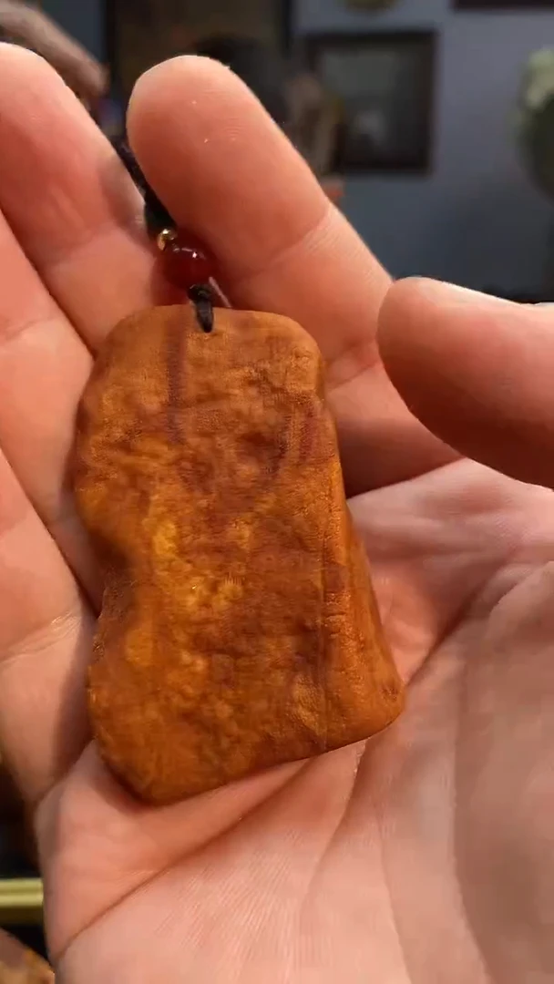 琥珀颈饰未镶嵌吊坠