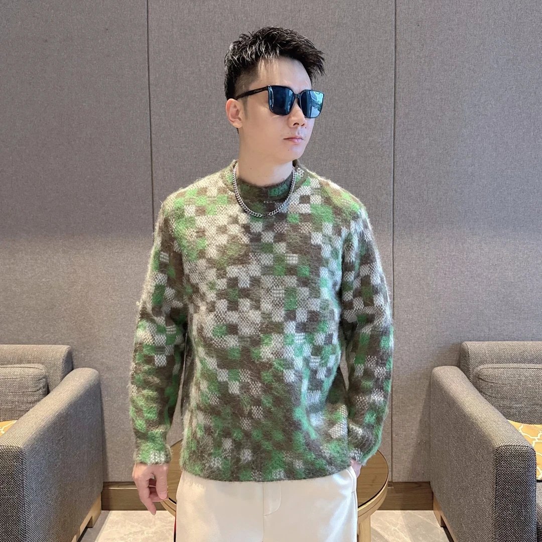 2025男士羊毛格子撞色加厚毛衣百搭圆领秋冬款宽松情侣渐变针织