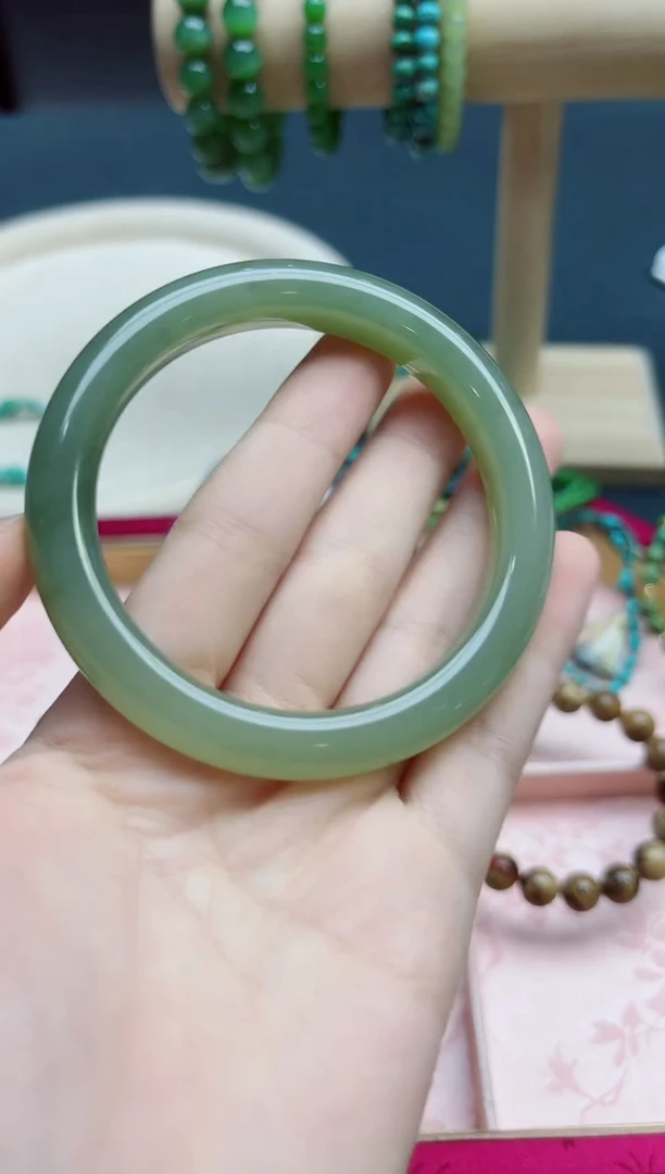 和田玉手镯未镶嵌和田玉56+#手镯*1 HX